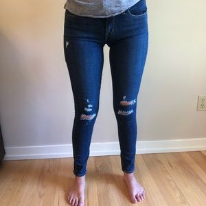 Levi’s 711 Skinny Jean